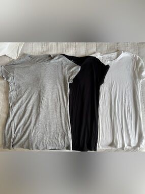 3 Vince women’s little boy Crewneck T-Shirt - Grey, Black, White size Large